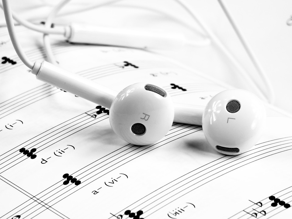 Music theory - earphones on sheet