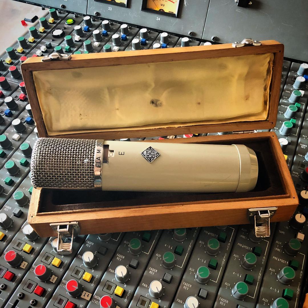 Telefunken 251 from @soundmystic