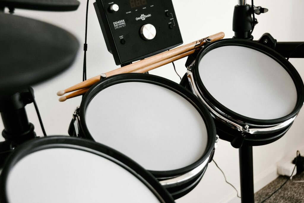 Electronic drum kit